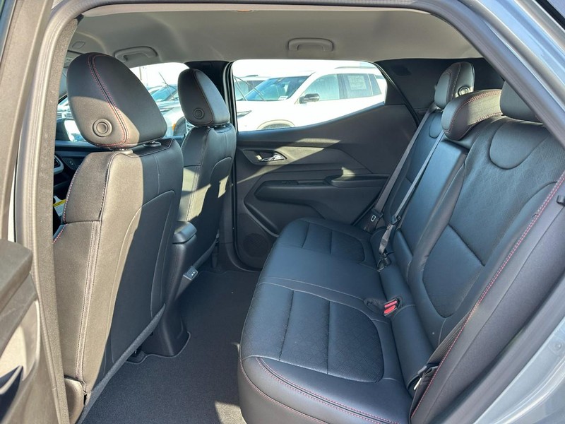 Chevrolet Bolt Vehicle Full-screen Gallery Image 4