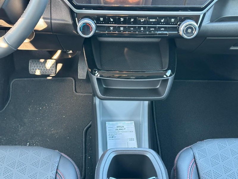 Chevrolet Bolt Vehicle Full-screen Gallery Image 8