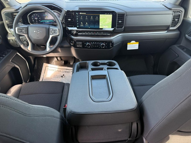 Chevrolet Silverado 1500 Vehicle Full-screen Gallery Image 6