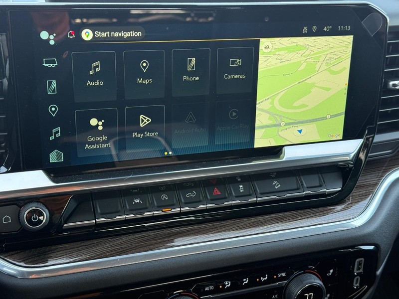 Chevrolet Silverado 1500 Vehicle Full-screen Gallery Image 10