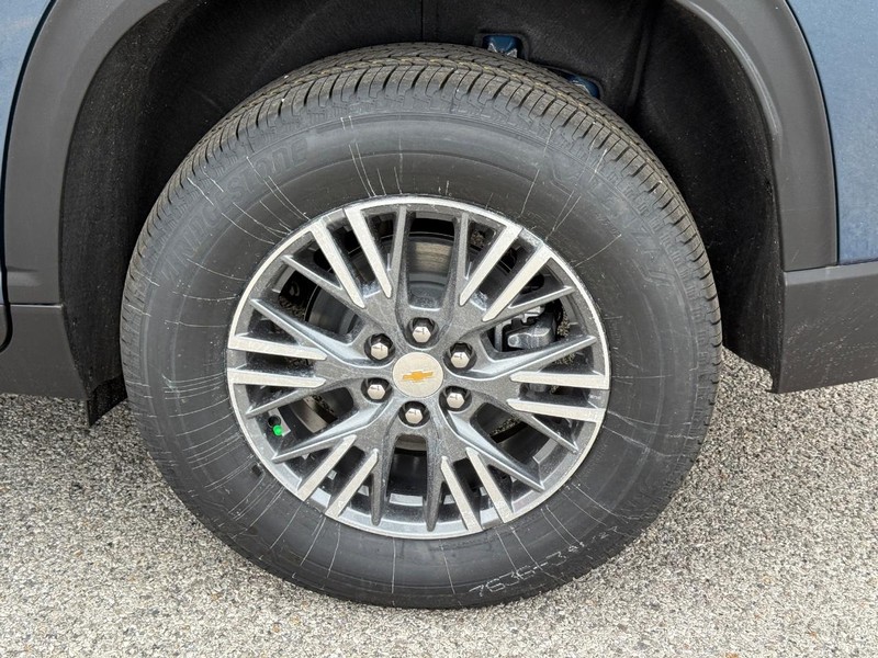 Chevrolet Traverse Vehicle Full-screen Gallery Image 4