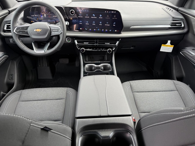 Chevrolet Traverse Vehicle Full-screen Gallery Image 7