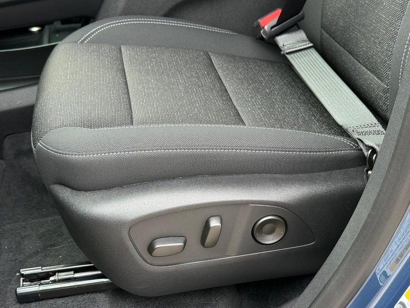 Chevrolet Traverse Vehicle Full-screen Gallery Image 17