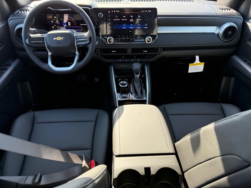 Chevrolet Colorado Vehicle Full-screen Gallery Image 6