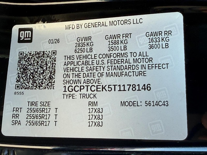 Chevrolet Colorado Vehicle Full-screen Gallery Image 17