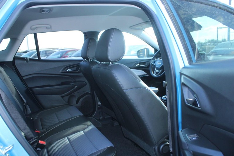 Chevrolet Trax Vehicle Full-screen Gallery Image 9