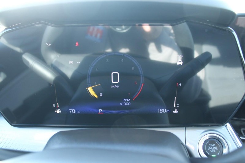 Chevrolet Trax Vehicle Full-screen Gallery Image 17