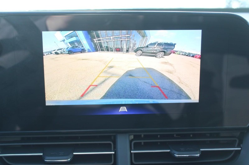 Chevrolet Trax Vehicle Full-screen Gallery Image 18