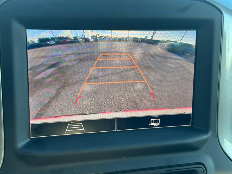 Chevrolet Silverado 1500 Vehicle Full-screen Gallery Image 20