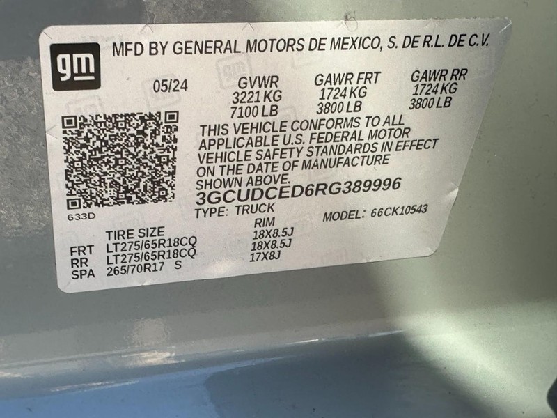 Chevrolet Silverado 1500 Vehicle Full-screen Gallery Image 21