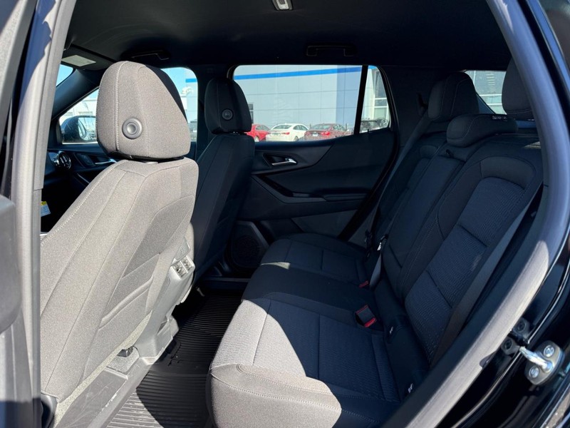 Chevrolet Equinox Vehicle Full-screen Gallery Image 5