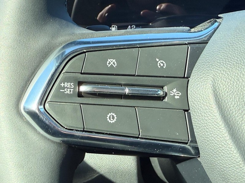 Chevrolet Equinox Vehicle Full-screen Gallery Image 8