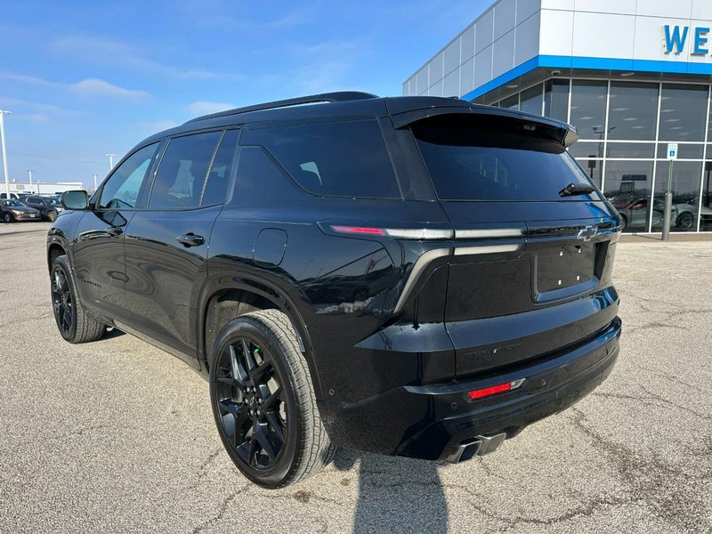 Chevrolet Traverse Vehicle Full-screen Gallery Image 3