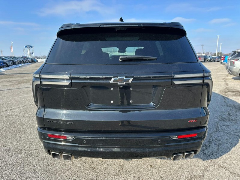 Chevrolet Traverse Vehicle Full-screen Gallery Image 4