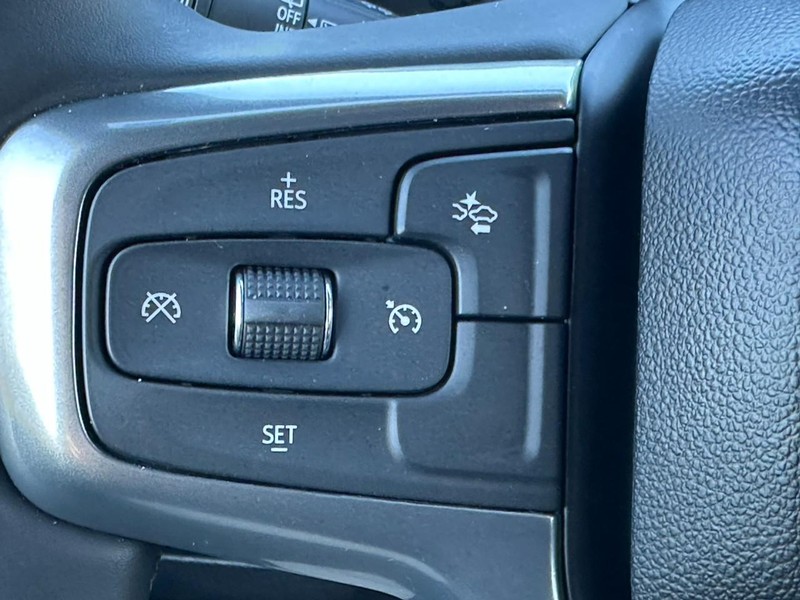 Chevrolet Tahoe Vehicle Full-screen Gallery Image 18