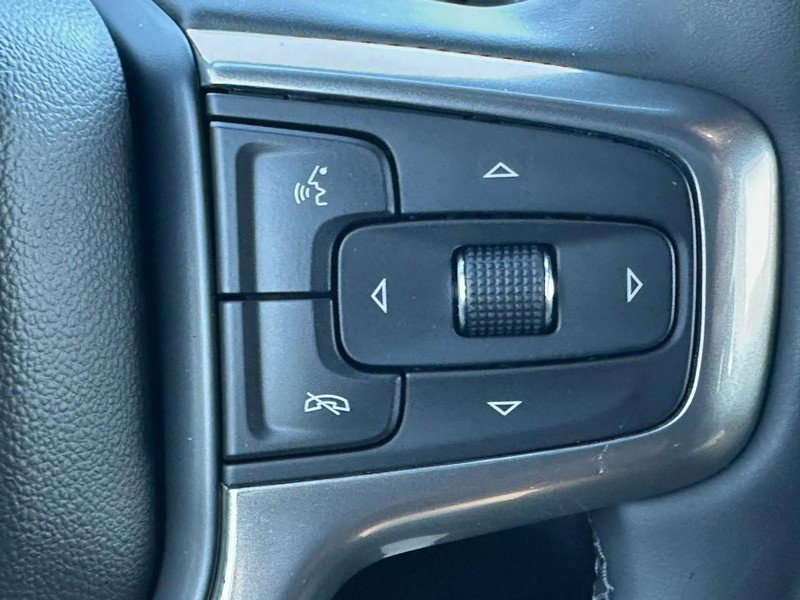 Chevrolet Tahoe Vehicle Full-screen Gallery Image 19