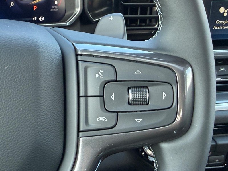 Chevrolet Silverado 1500 Vehicle Full-screen Gallery Image 11