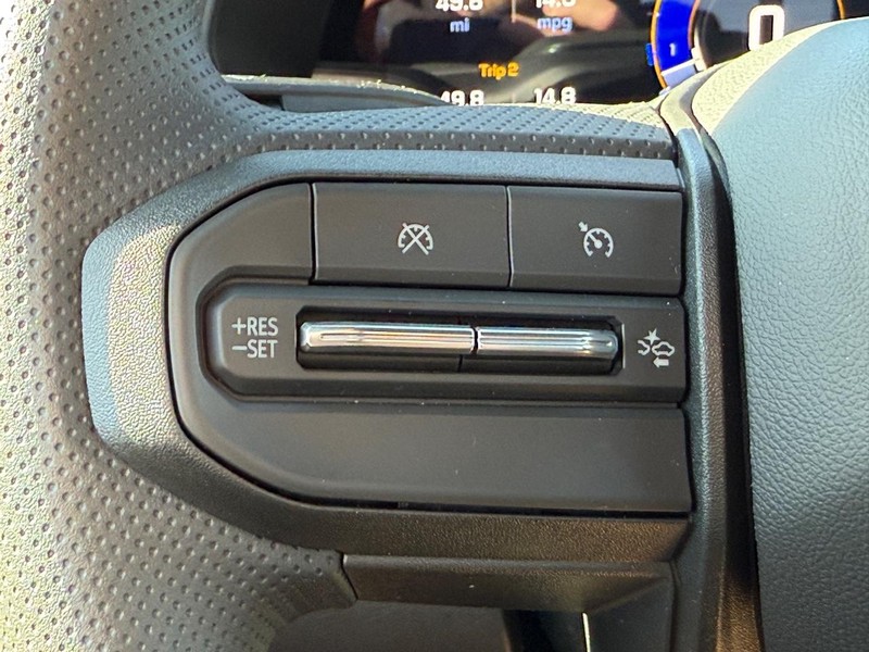 Chevrolet Colorado Vehicle Full-screen Gallery Image 8