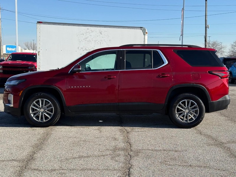 Chevrolet Traverse Vehicle Full-screen Gallery Image 2