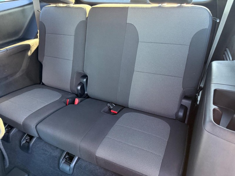 Chevrolet Traverse Vehicle Full-screen Gallery Image 10