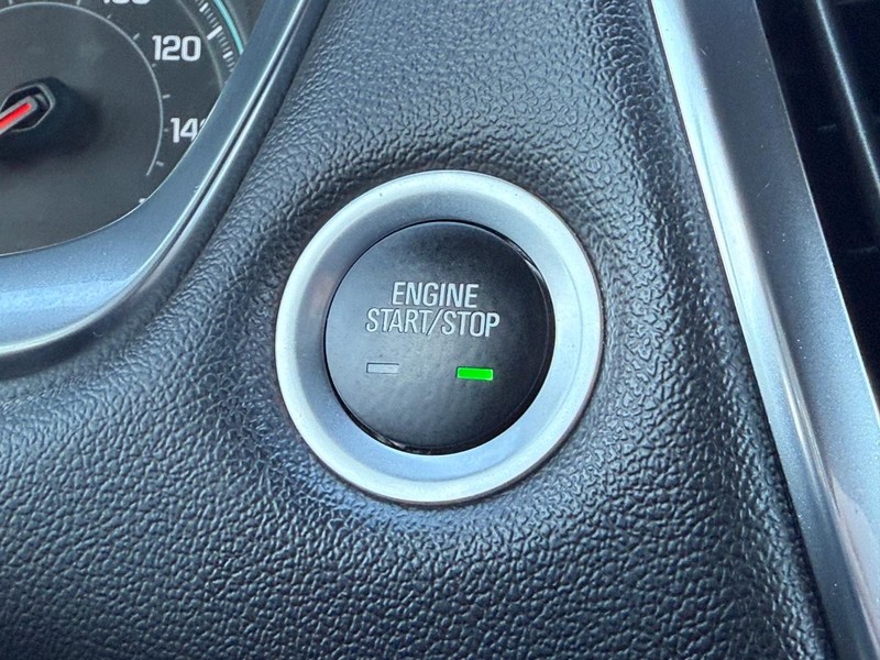 Chevrolet Traverse Vehicle Full-screen Gallery Image 16