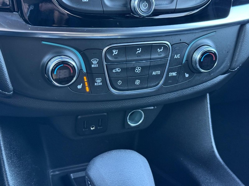 Chevrolet Traverse Vehicle Full-screen Gallery Image 19