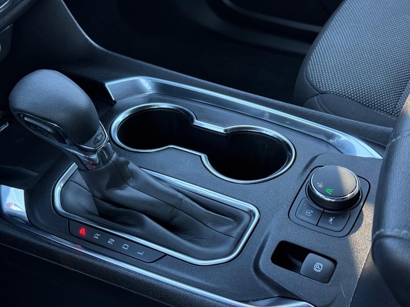 Chevrolet Traverse Vehicle Full-screen Gallery Image 20