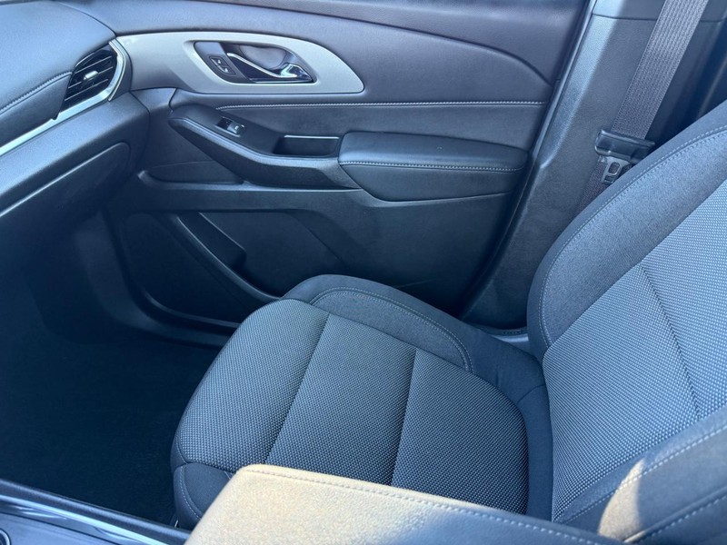 Chevrolet Traverse Vehicle Full-screen Gallery Image 21