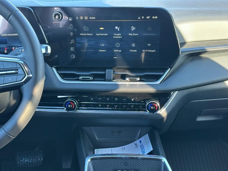 Chevrolet Equinox Vehicle Full-screen Gallery Image 7