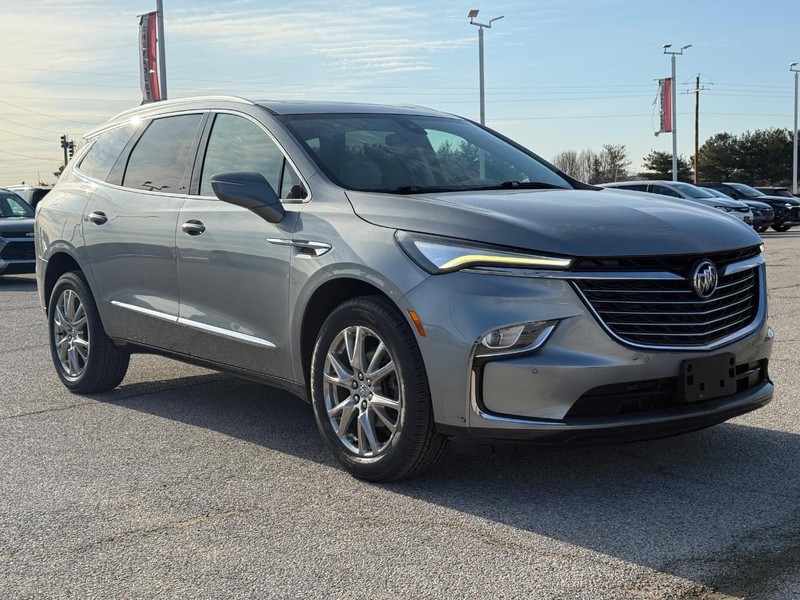 Buick Enclave Vehicle Full-screen Gallery Image 08