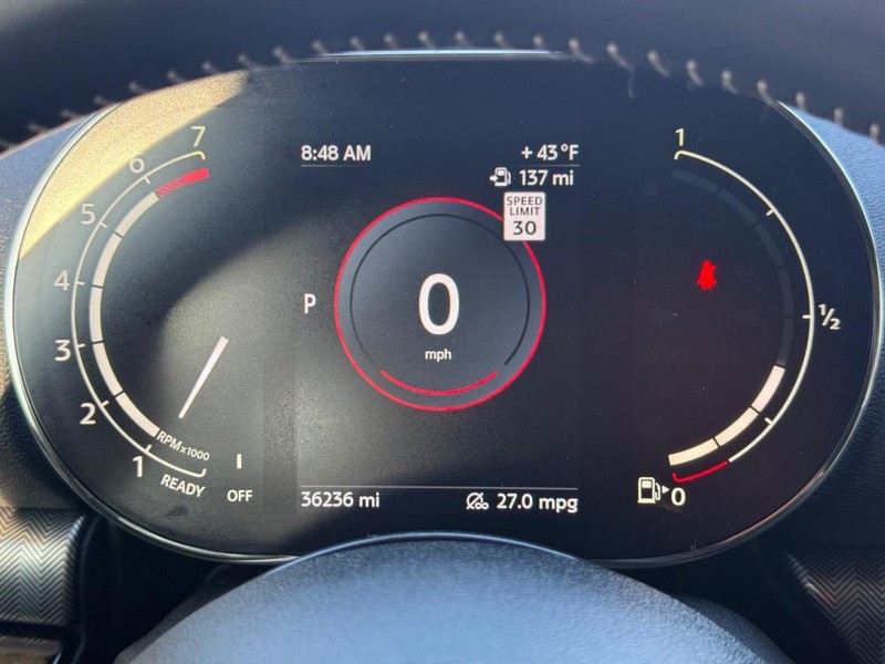 MINI Clubman Vehicle Full-screen Gallery Image 22