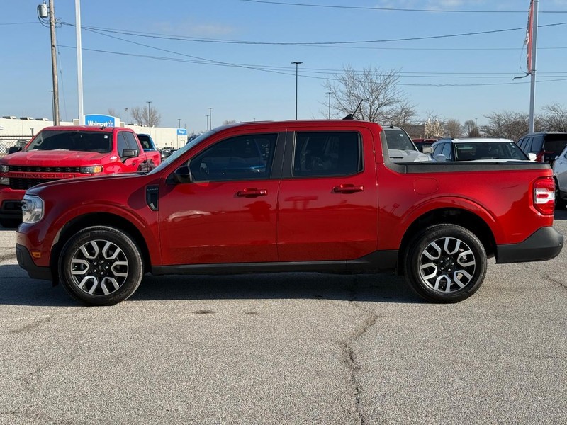 Ford Maverick Vehicle Full-screen Gallery Image 2