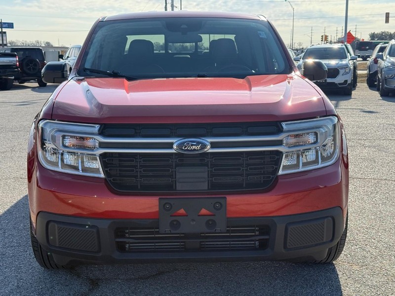 Ford Maverick Vehicle Full-screen Gallery Image 10