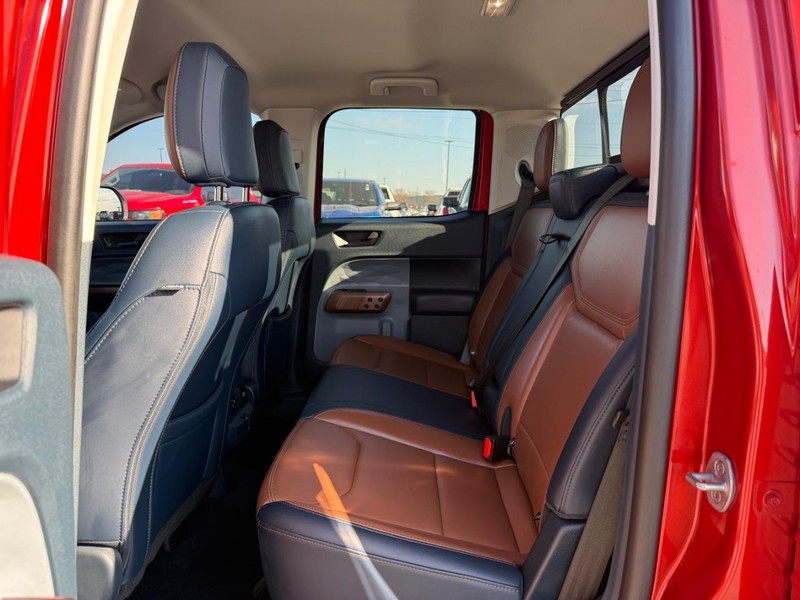 Ford Maverick Vehicle Full-screen Gallery Image 11