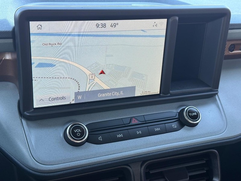 Ford Maverick Vehicle Full-screen Gallery Image 16