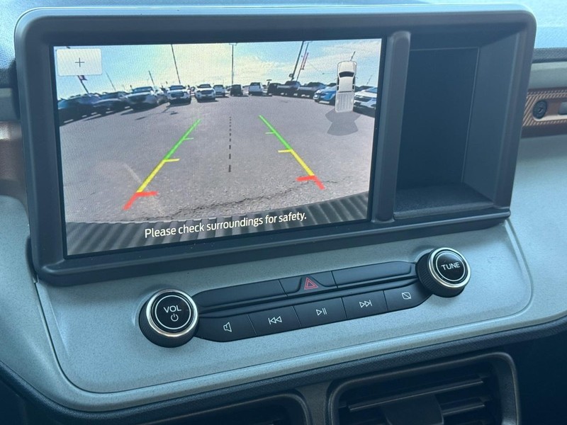 Ford Maverick Vehicle Full-screen Gallery Image 17