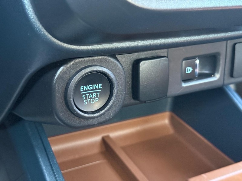 Ford Maverick Vehicle Full-screen Gallery Image 19