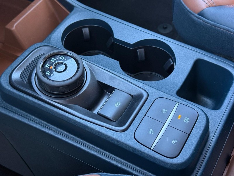 Ford Maverick Vehicle Full-screen Gallery Image 20