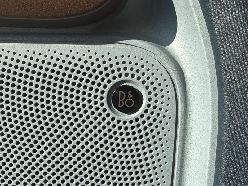 Ford Maverick Vehicle Full-screen Gallery Image 25