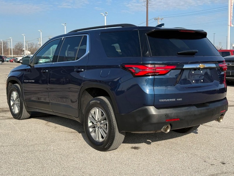 Chevrolet Traverse Vehicle Full-screen Gallery Image 3
