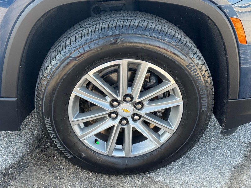 Chevrolet Traverse Vehicle Full-screen Gallery Image 7