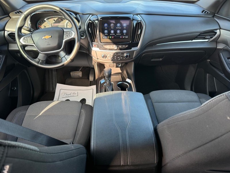 Chevrolet Traverse Vehicle Full-screen Gallery Image 12