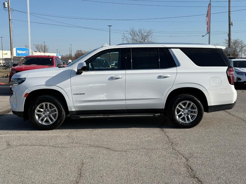 Chevrolet Tahoe Vehicle Full-screen Gallery Image 2