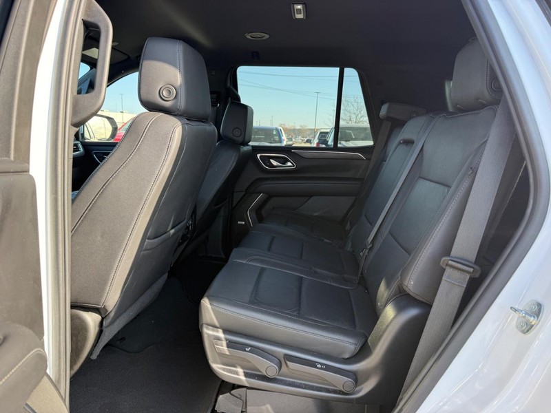 Chevrolet Tahoe Vehicle Full-screen Gallery Image 11