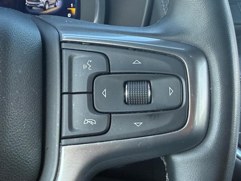 Chevrolet Tahoe Vehicle Full-screen Gallery Image 15