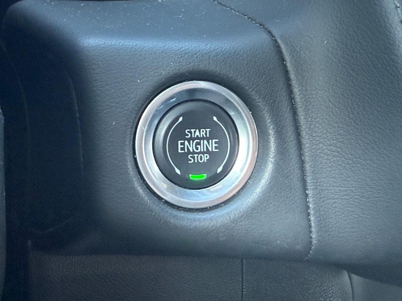 Chevrolet Tahoe Vehicle Full-screen Gallery Image 16