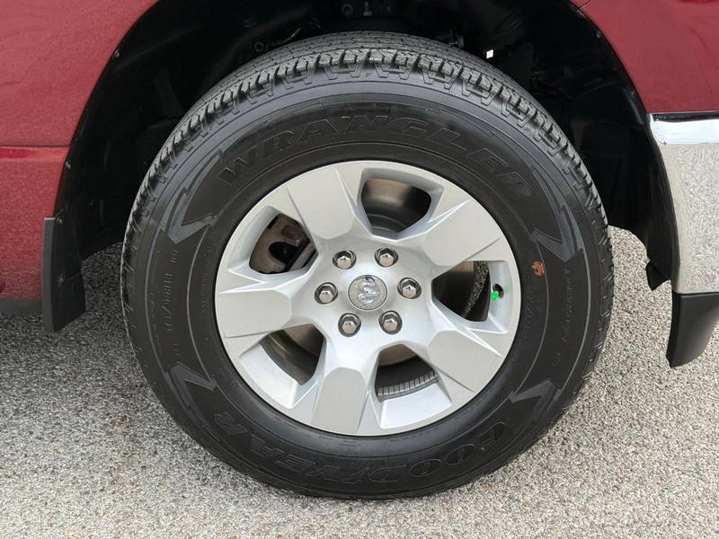 Ram 1500 Vehicle Full-screen Gallery Image 7