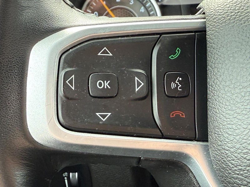 Ram 1500 Vehicle Full-screen Gallery Image 13