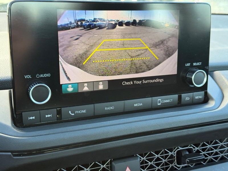 Honda Accord Sedan Vehicle Full-screen Gallery Image 17