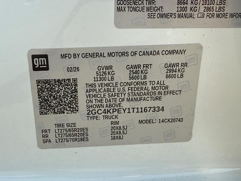 Chevrolet Silverado 2500HD Vehicle Full-screen Gallery Image 20